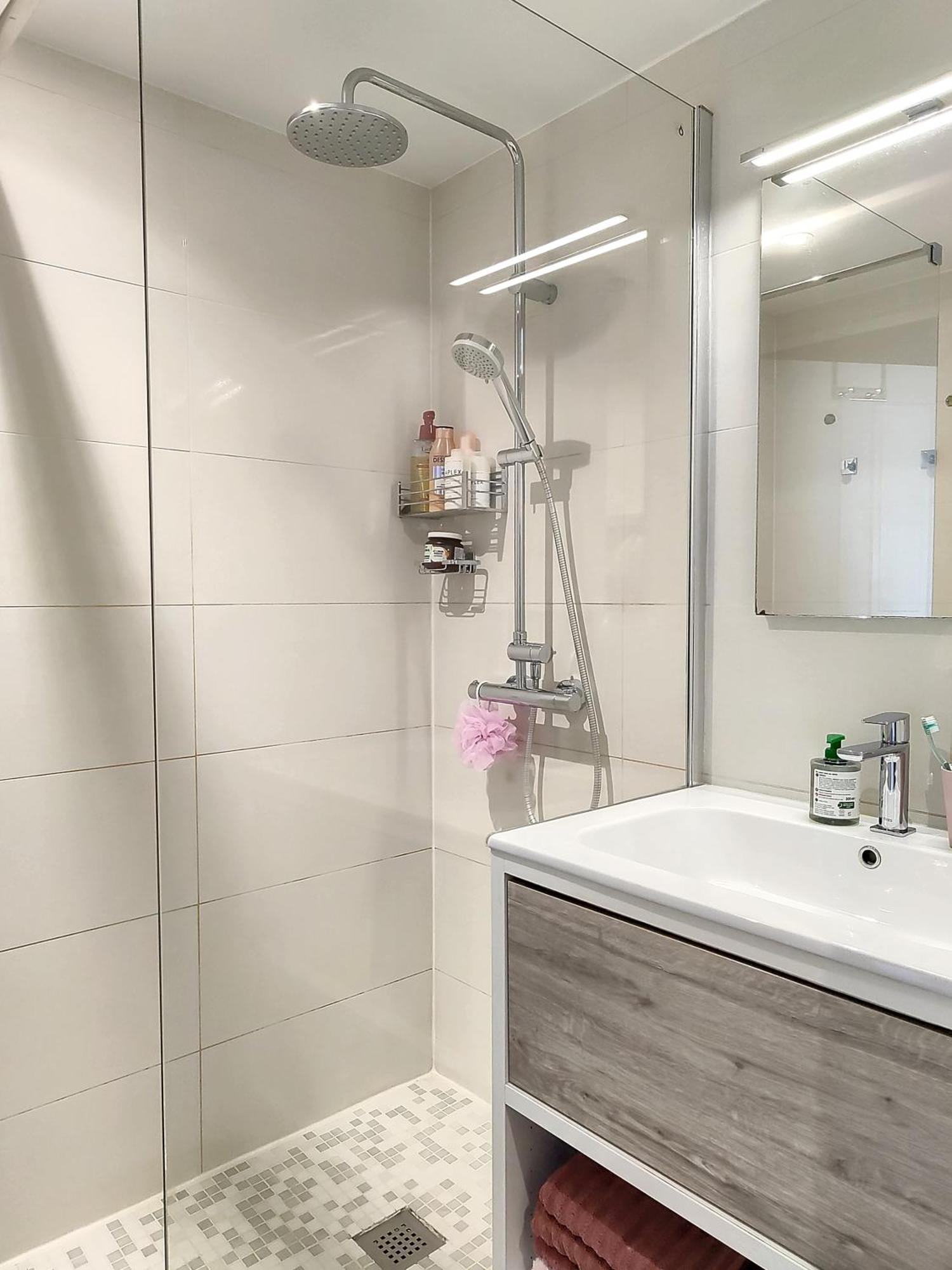 Апартаменты Vue Mer, Piscine, Free Parking Теуль-сюр-Мер Экстерьер фото